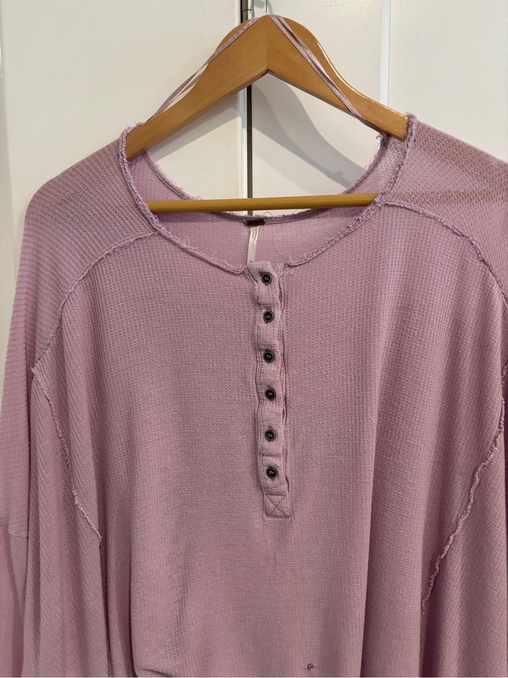 Free People Must Have Henley. Size M - Picture 4 of 7